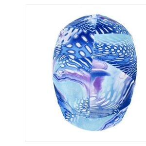 Ovation Zocks Helmet Cover. New without tags